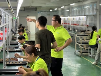 Shenzhen VIIP Electronics Co., Ltd. dây chuyền sản xuất của nhà sản xuất